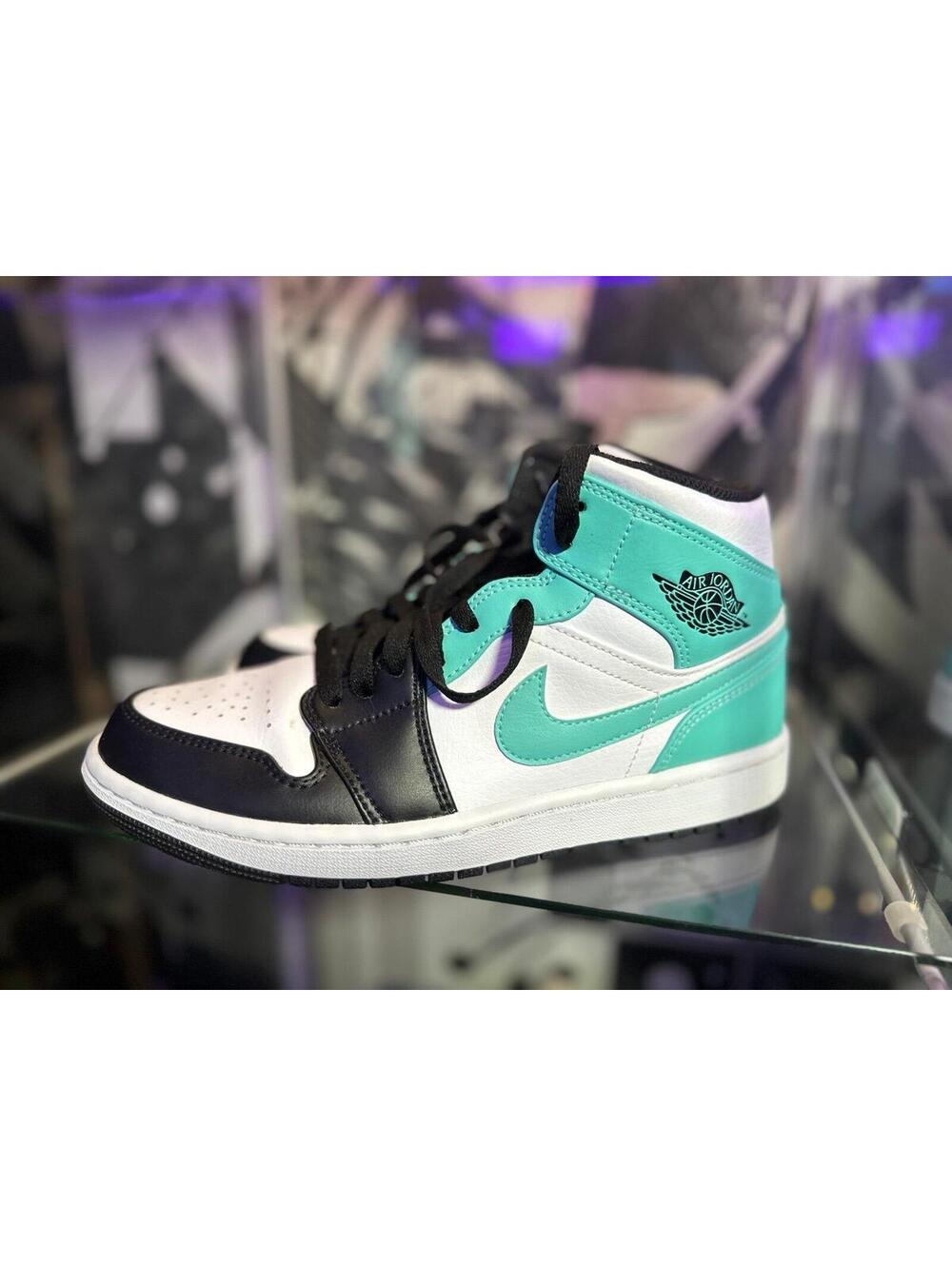 Nike Air Jordan 1 Mid “Tropical Twist" SIZE:8 w/Box
